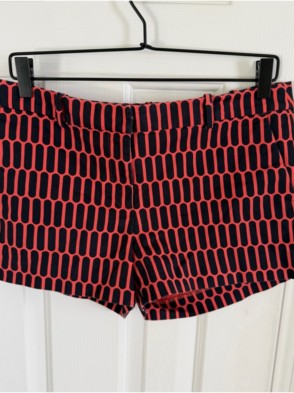 Michael Kors Coral Black Geometric Pattern Chino Low Waist Shorts Size 8